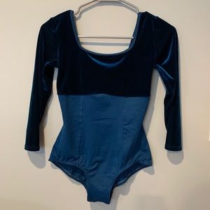 3/4 sleeve velvet leotard Adult Medium